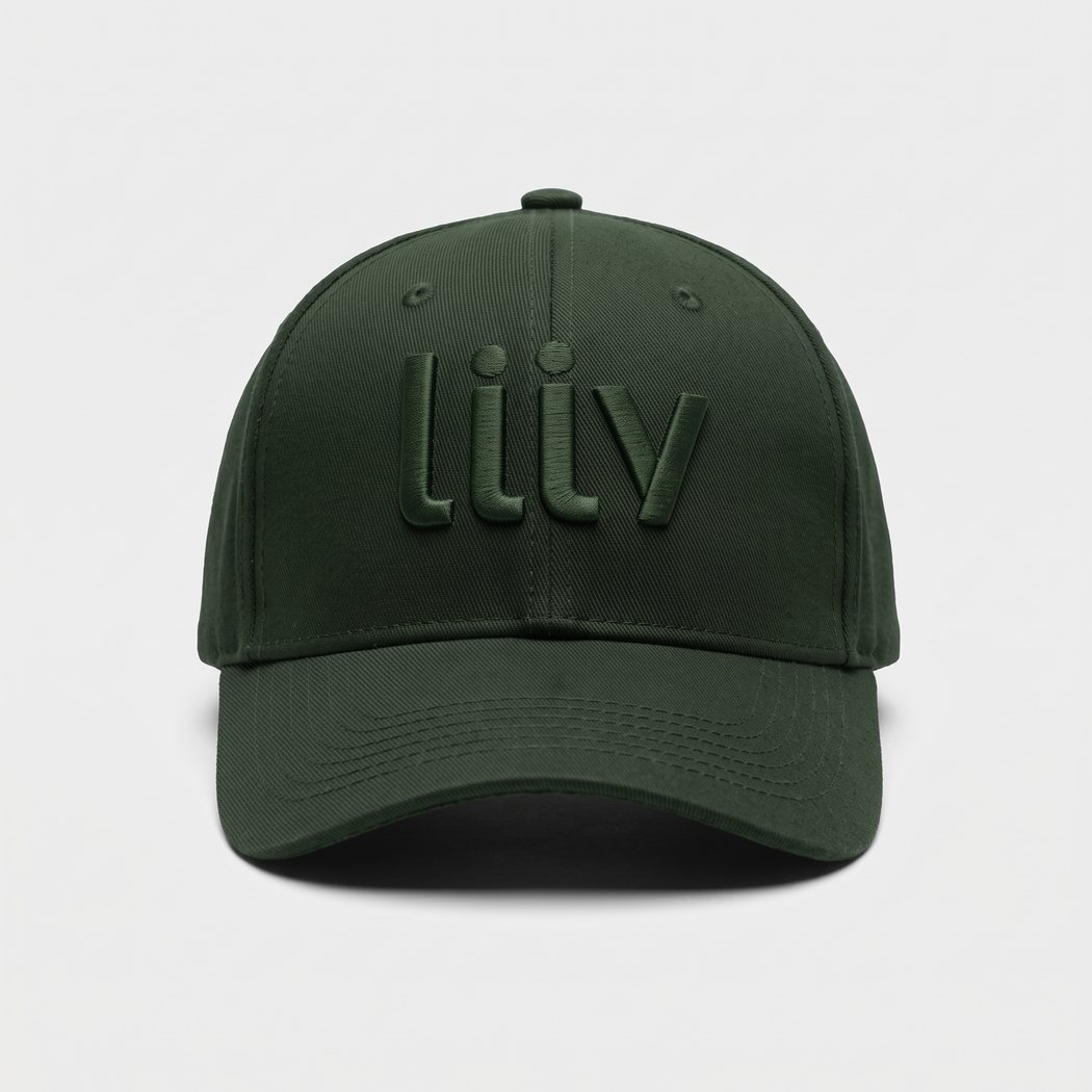 Boné verde com liiv bordado